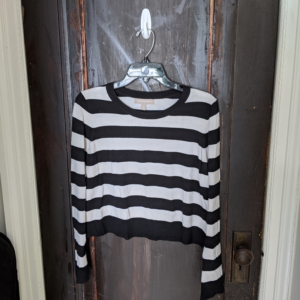 Black/white striped crop sweater